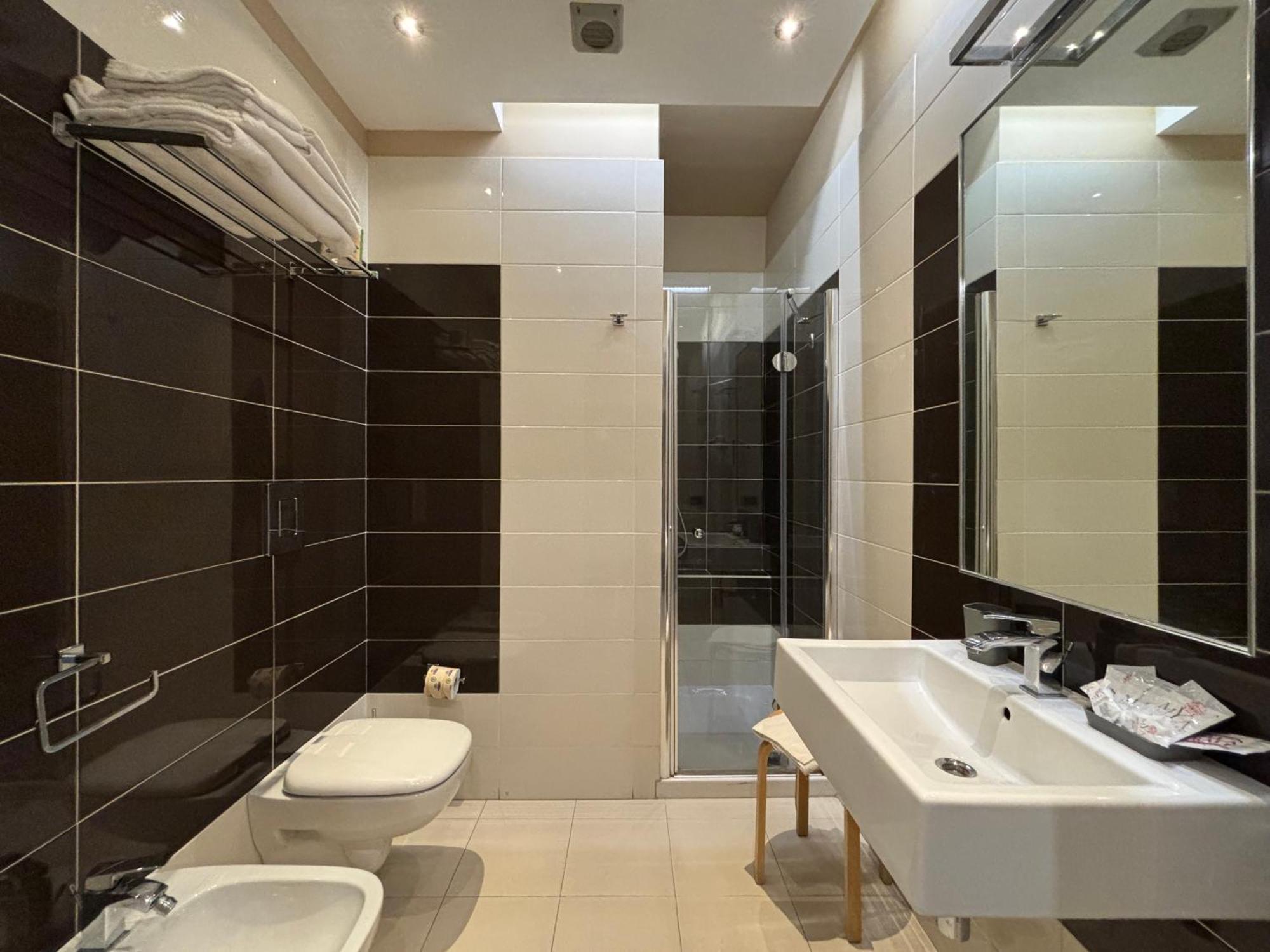 Casa Vacanze Fardella Centrale Трапани Екстериор снимка