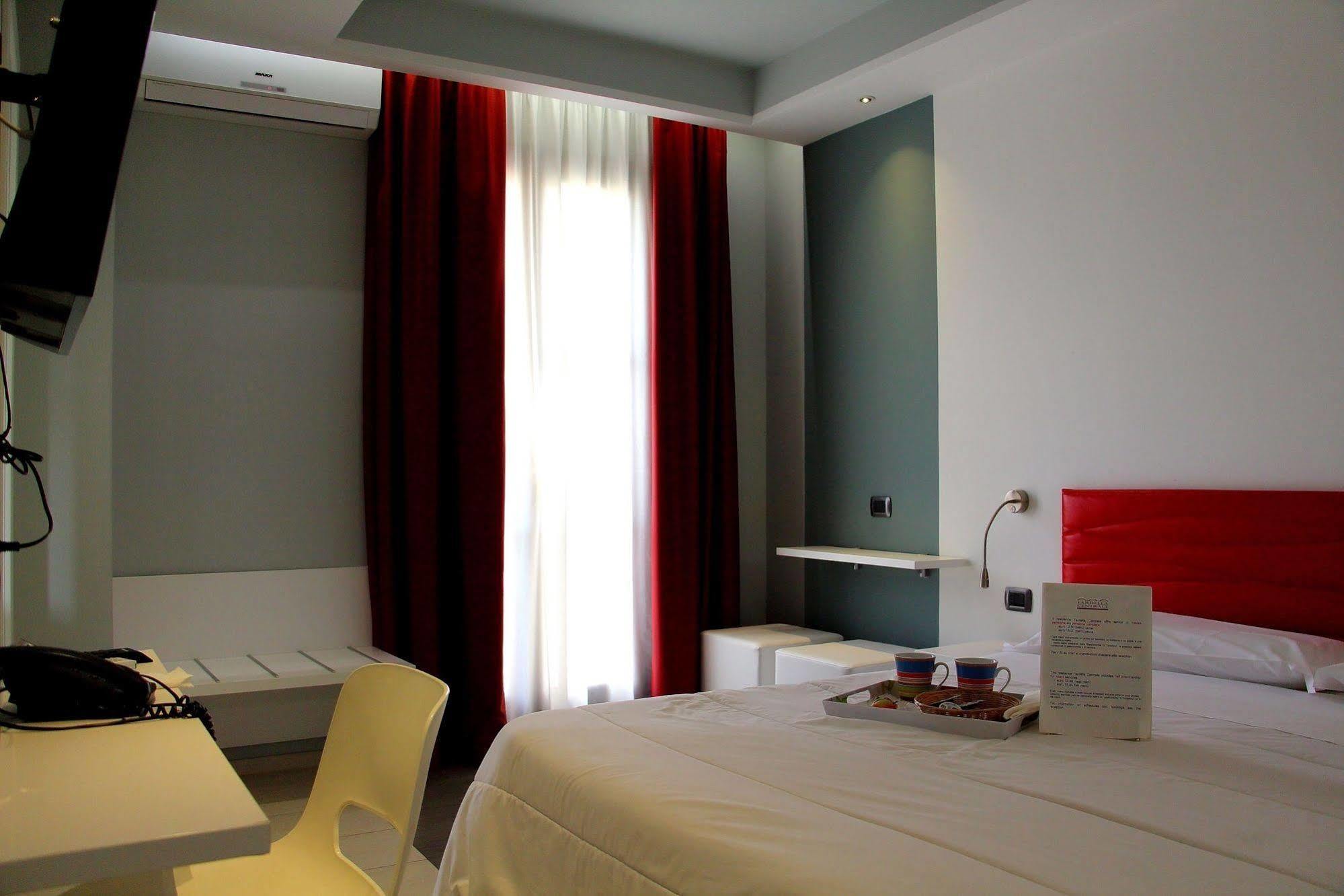 Casa Vacanze Fardella Centrale Трапани Екстериор снимка