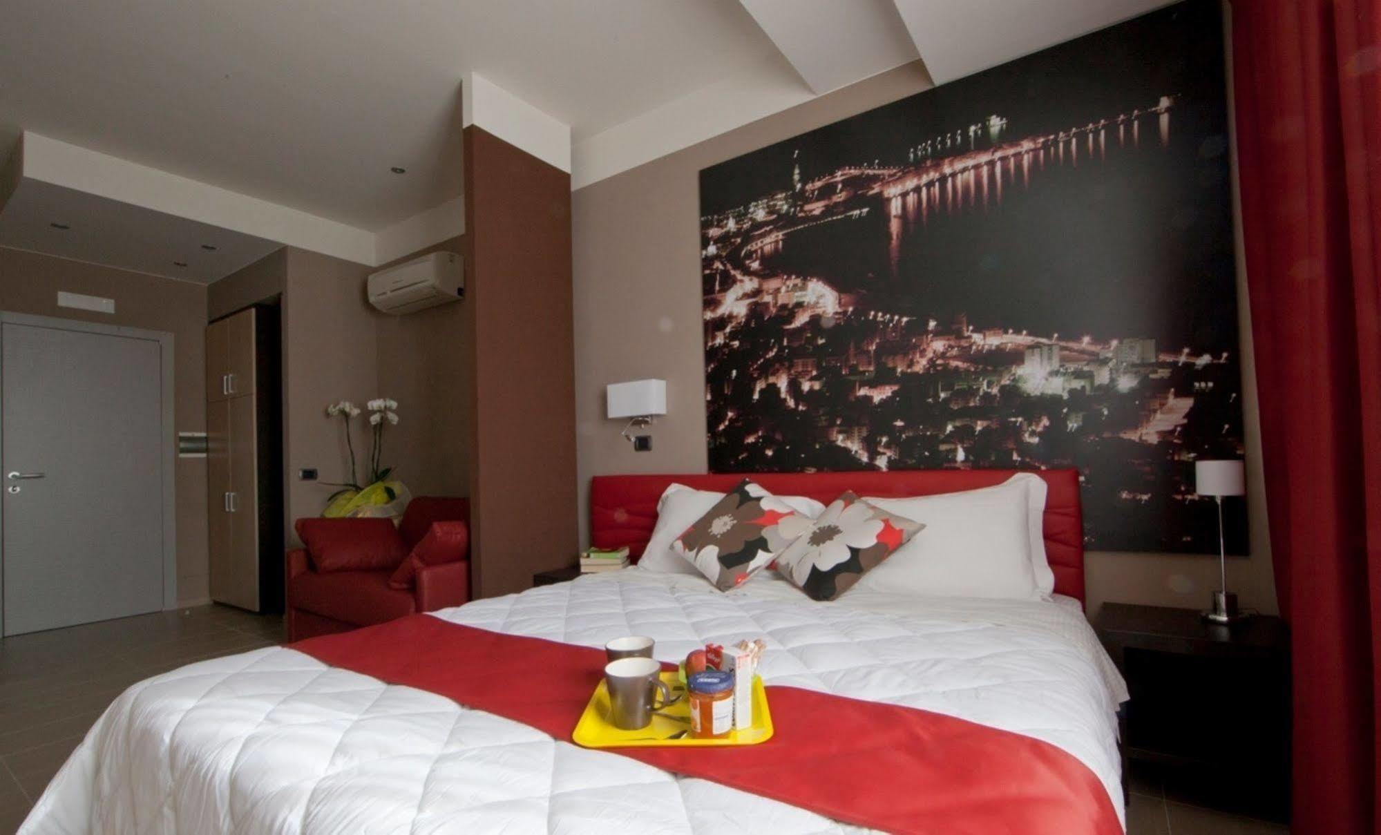 Casa Vacanze Fardella Centrale Трапани Екстериор снимка